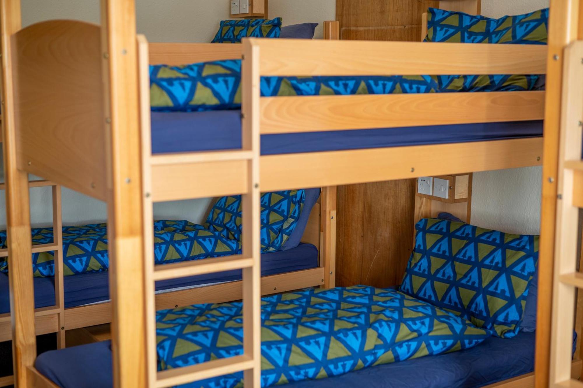 Bed Female Dormitory Room,1593656670:JPEG